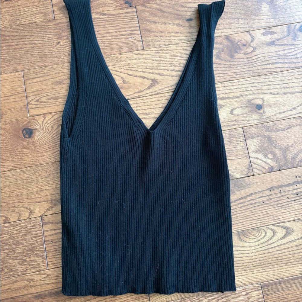 Dynamite Black Ribbed V-Neck Tank Top - Picture 3 of 3